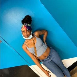 Meet your Posher, Isis